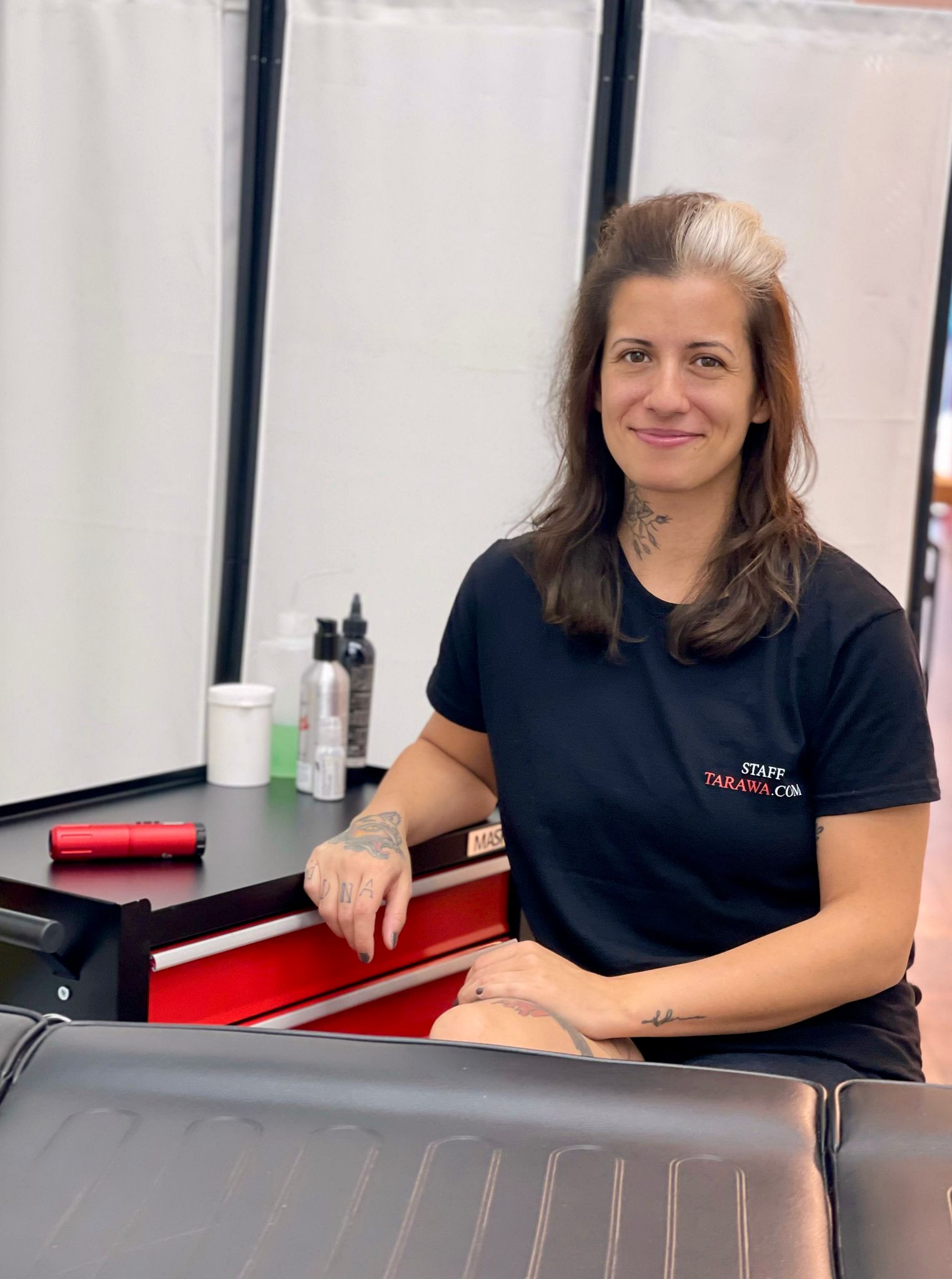 The Little Fox Enseigne Tarawa tattoo piercing